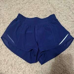 Lululemon Hotty Hot Short ll 2.5”